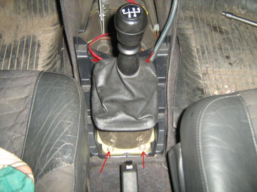 10 rakletliu atsukam varztus tvirtinimo ir istraukiam visa svirty